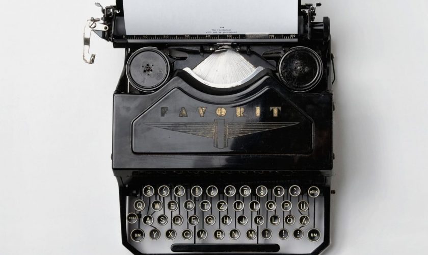 ესეების და ჩანახატების კონკურსი