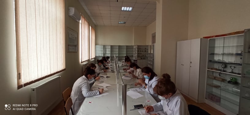 ფარმაციის პროგრამის სტუდენტები