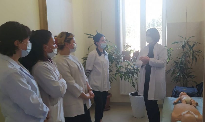 ფარმაციის პროფესიული პროგრამის სტუდენტები